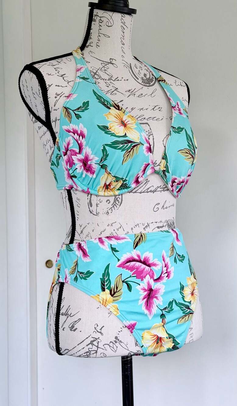 Victoria's Secret Floral Print Bikini Swimsuit Set Size 38D